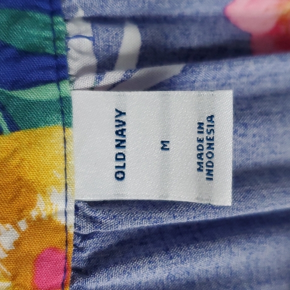 Old Navy Flowered Blouse EUC - Picture 4 of 5